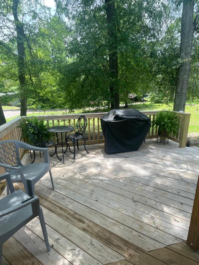 Avinger Cozy Cabin In Crestwood Subdivision מראה חיצוני תמונה